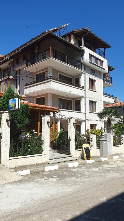 Guest House Lazur Obzor Exterior photo
