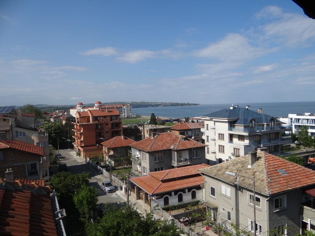 Guest House Lazur Obzor Exterior photo